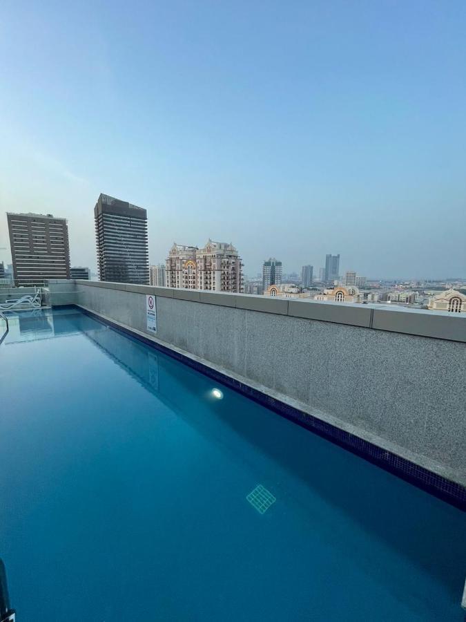 Great View, Dubai Sportcity, Parking Included, Nice Apartments Exterior photo