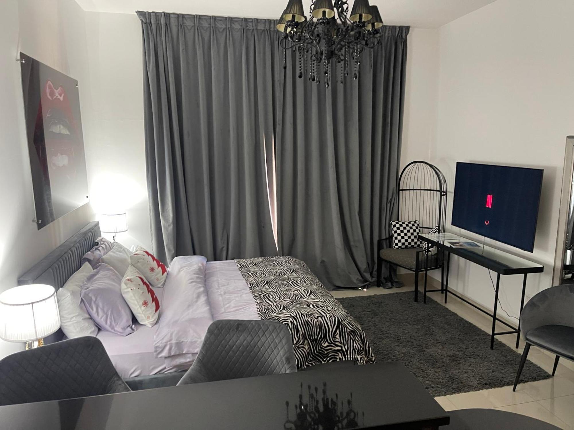 Great View, Dubai Sportcity, Parking Included, Nice Apartments Exterior photo